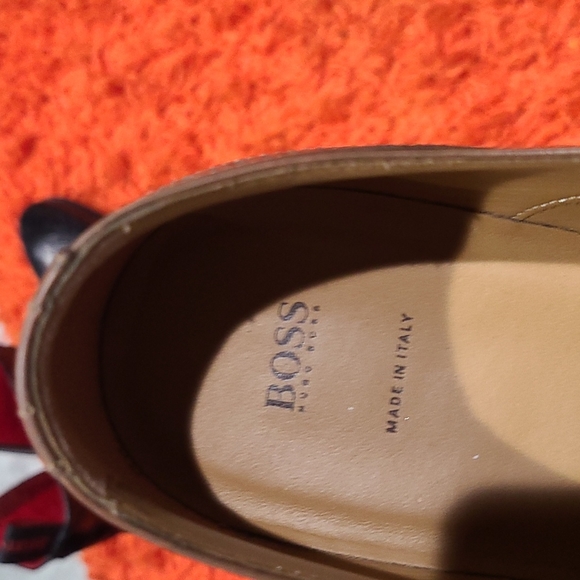 Hugo Boss - Picture 2 of 6